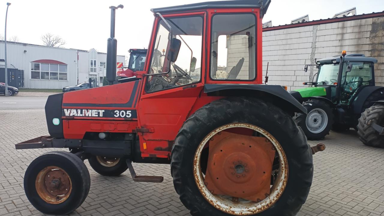 Valmet 305 2wd Right