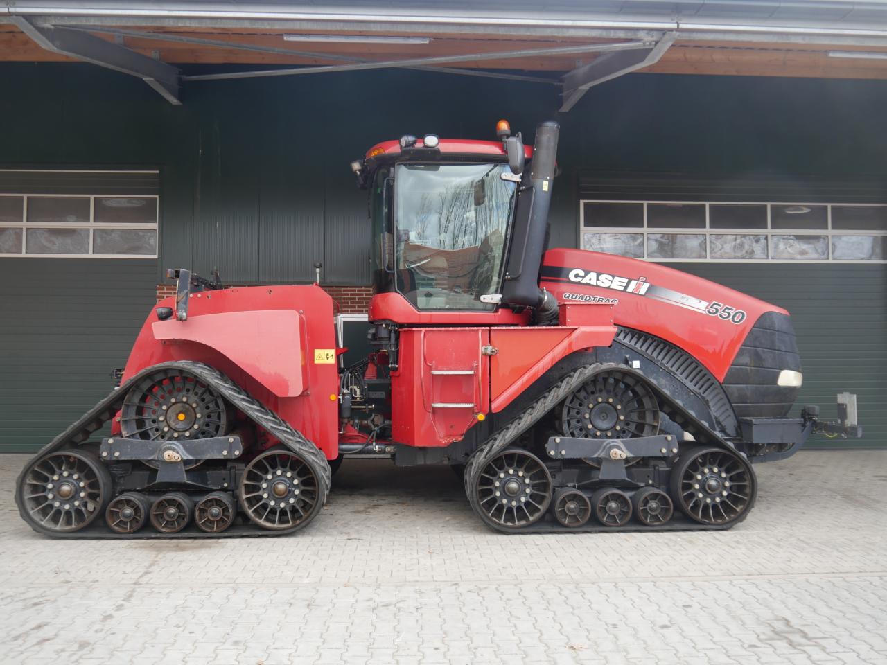 Case Quadtrac 550 AFS Left
