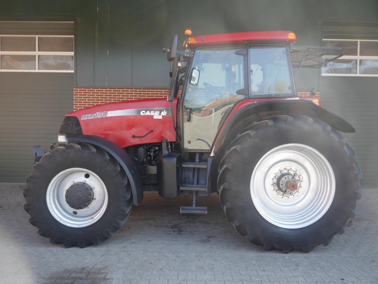 Case MXM 190 FZW Right