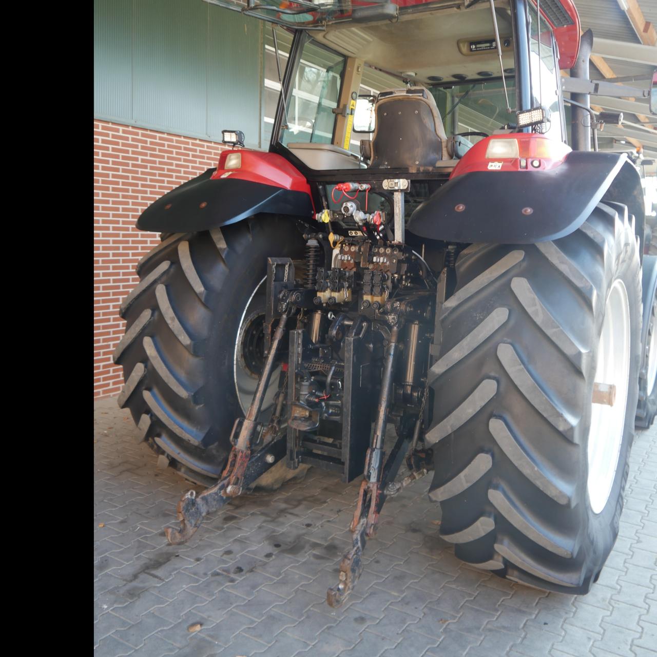 Case MXM 190 FZW Inside