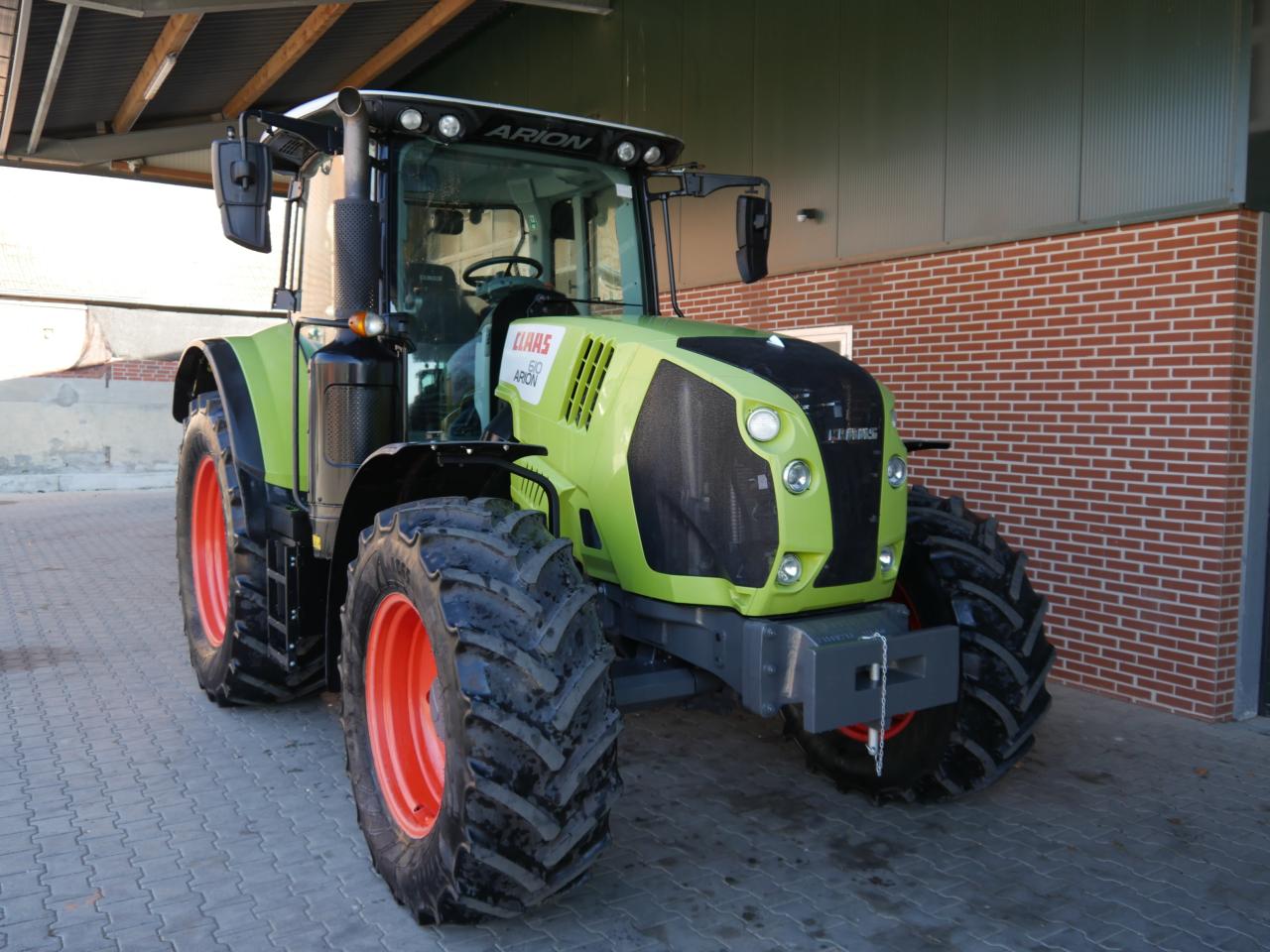 CLAAS Arion 610 CIS Front