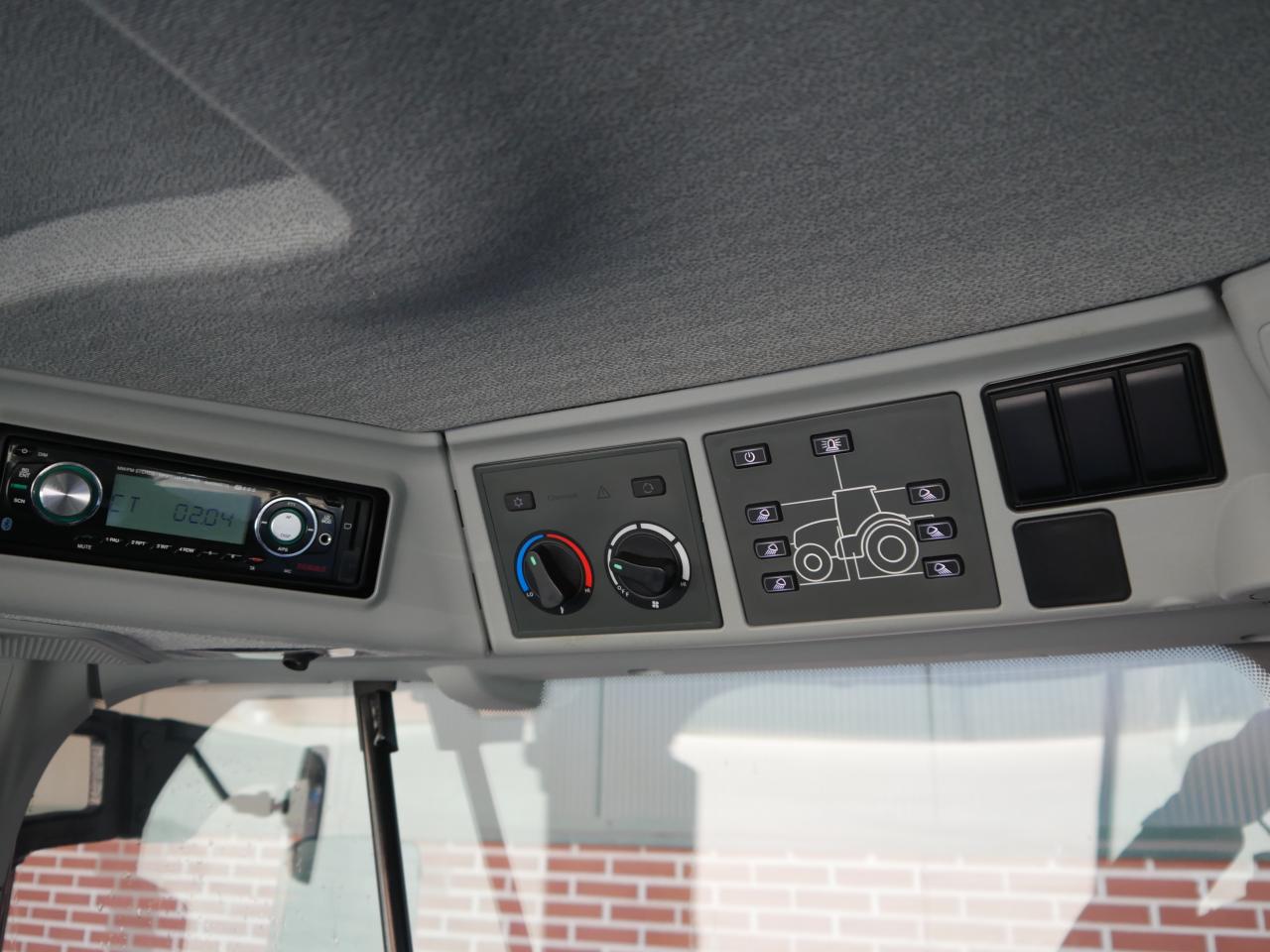 CLAAS Arion 610 CIS Rear