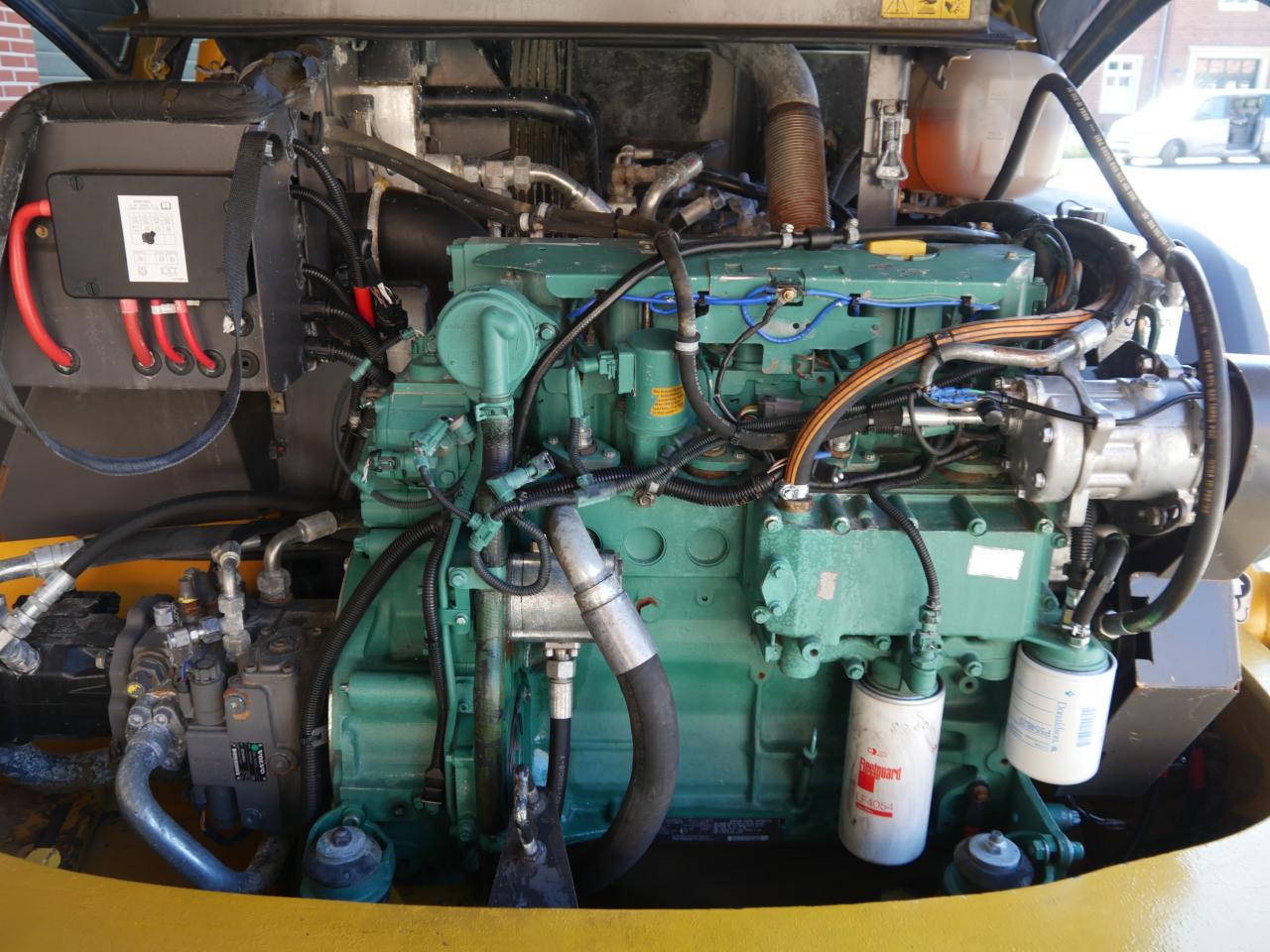 Volvo L45f Aerial
