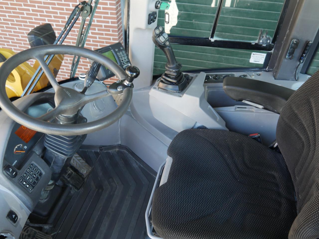 Volvo L45f Rear