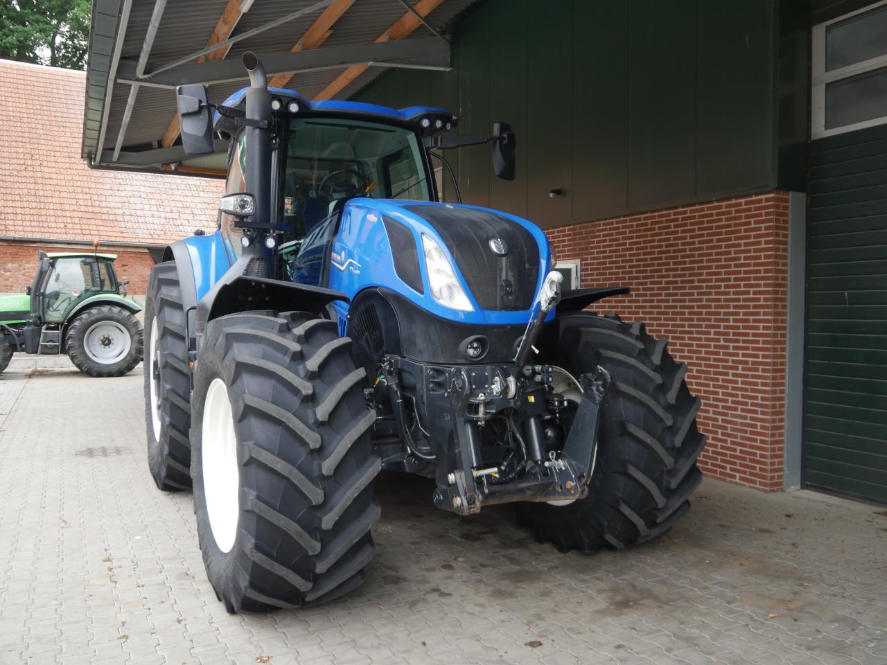 New Holland T7.315 HD PLMi GPS Front