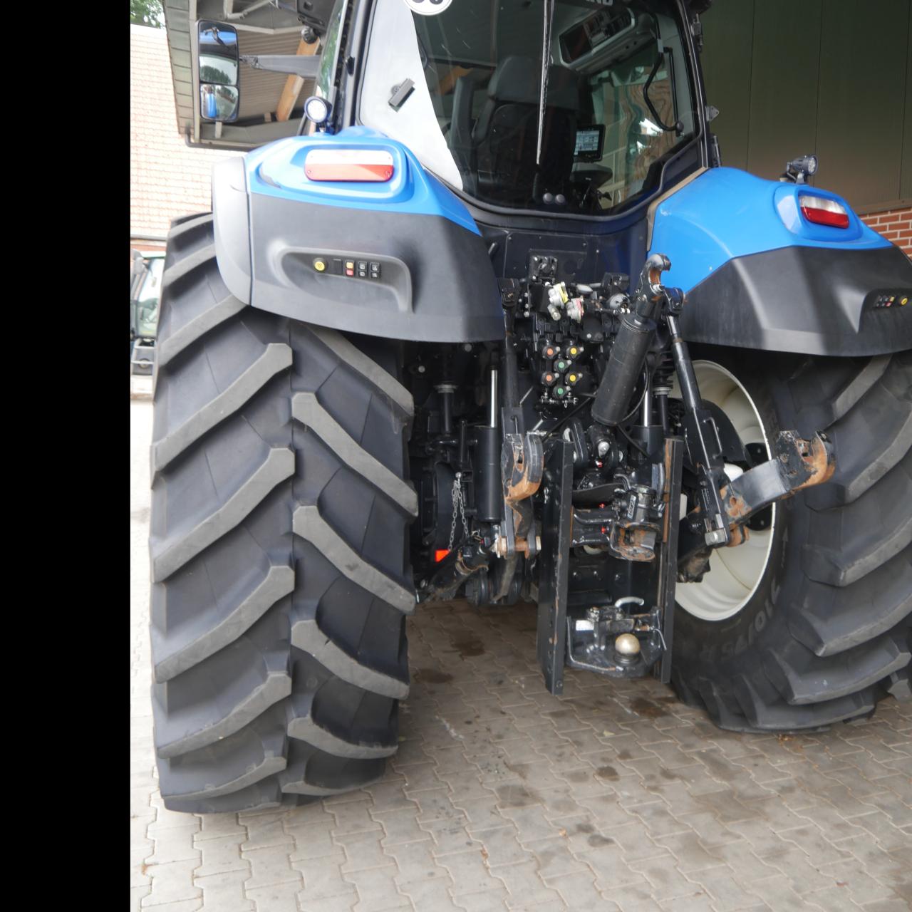 New Holland T7.315 HD PLMi GPS Aerial