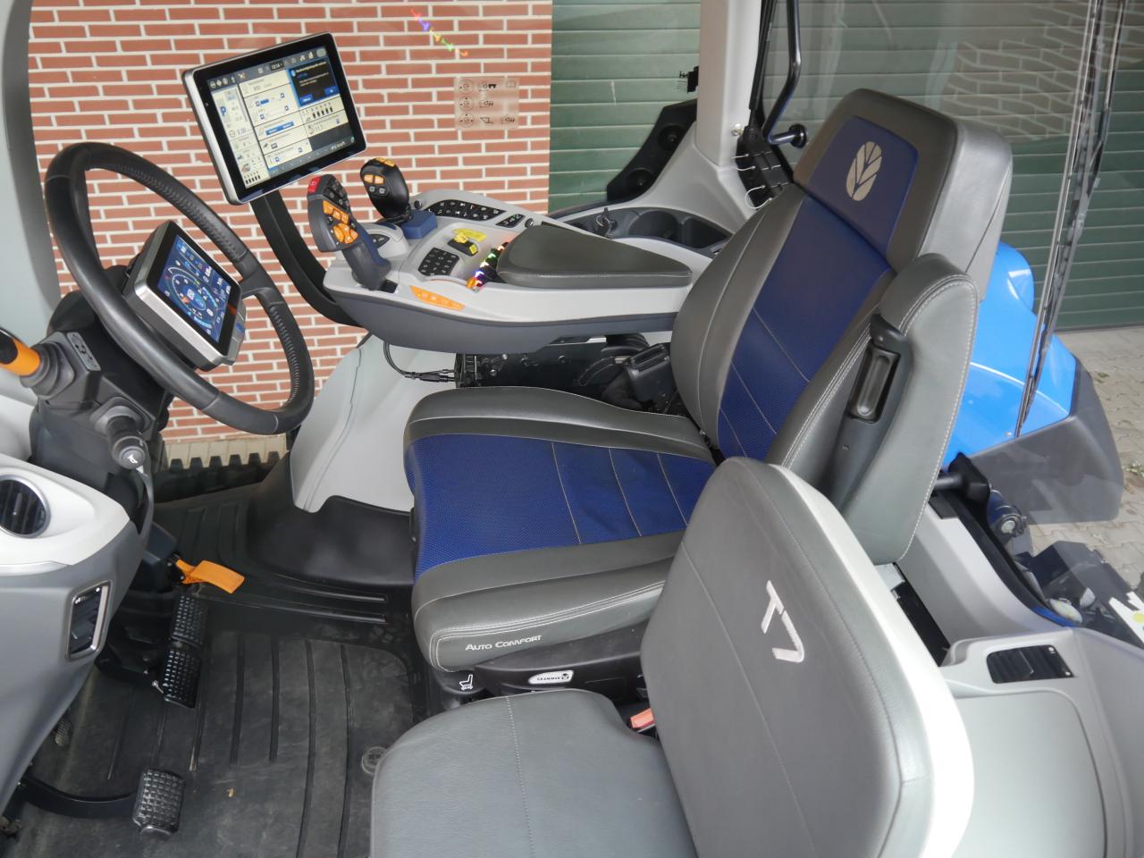 New Holland T7.315 HD PLMi GPS Rear