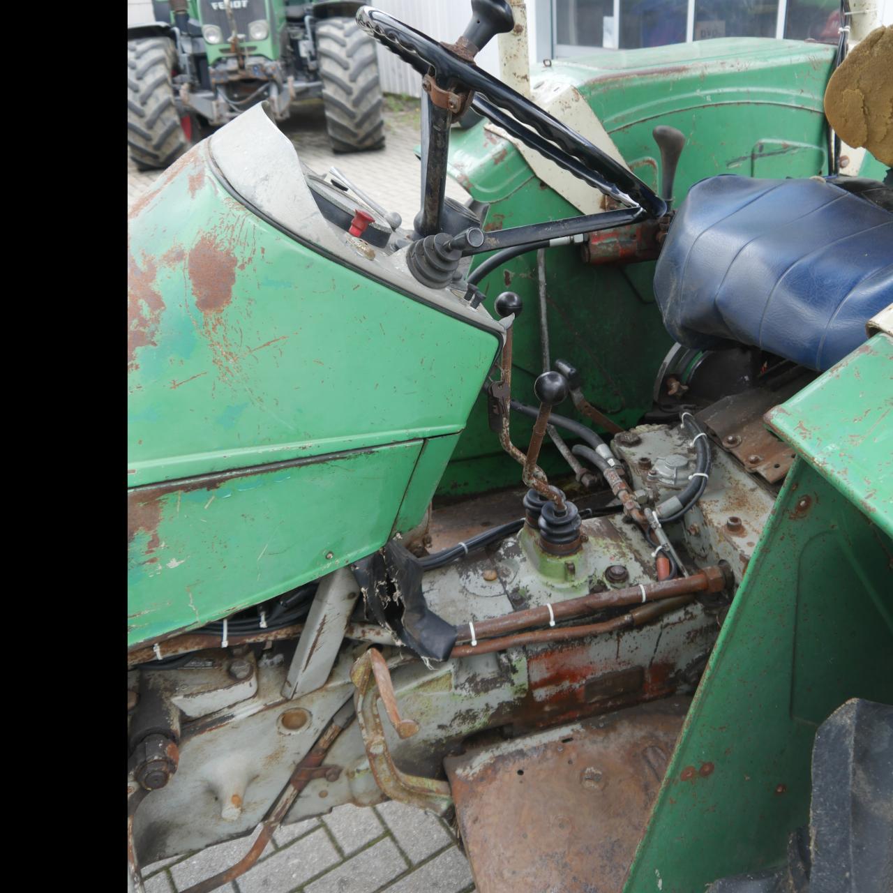 Deutz-Fahr 5506 Above