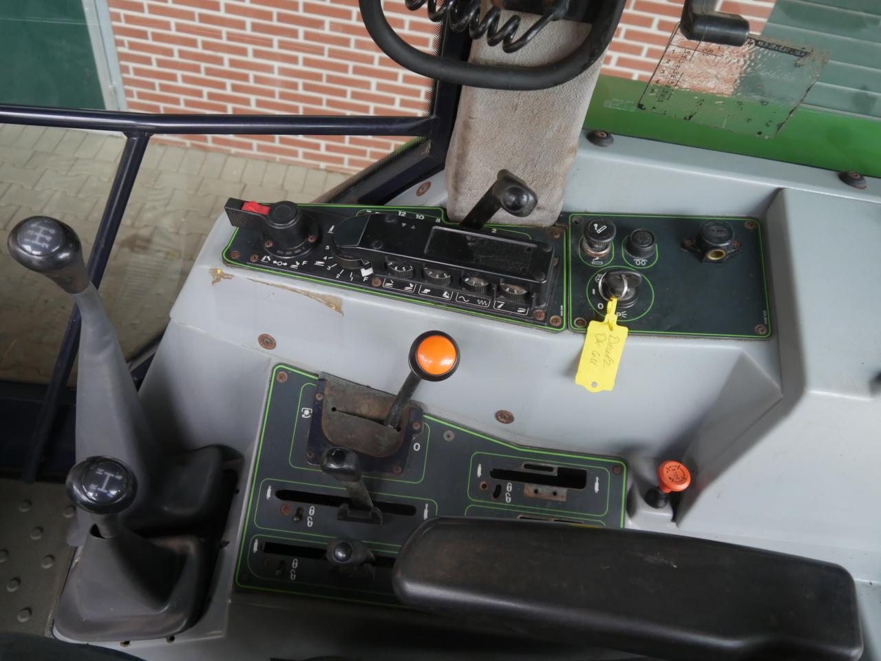 Deutz-Fahr Agrostar DX 6.11 Rear