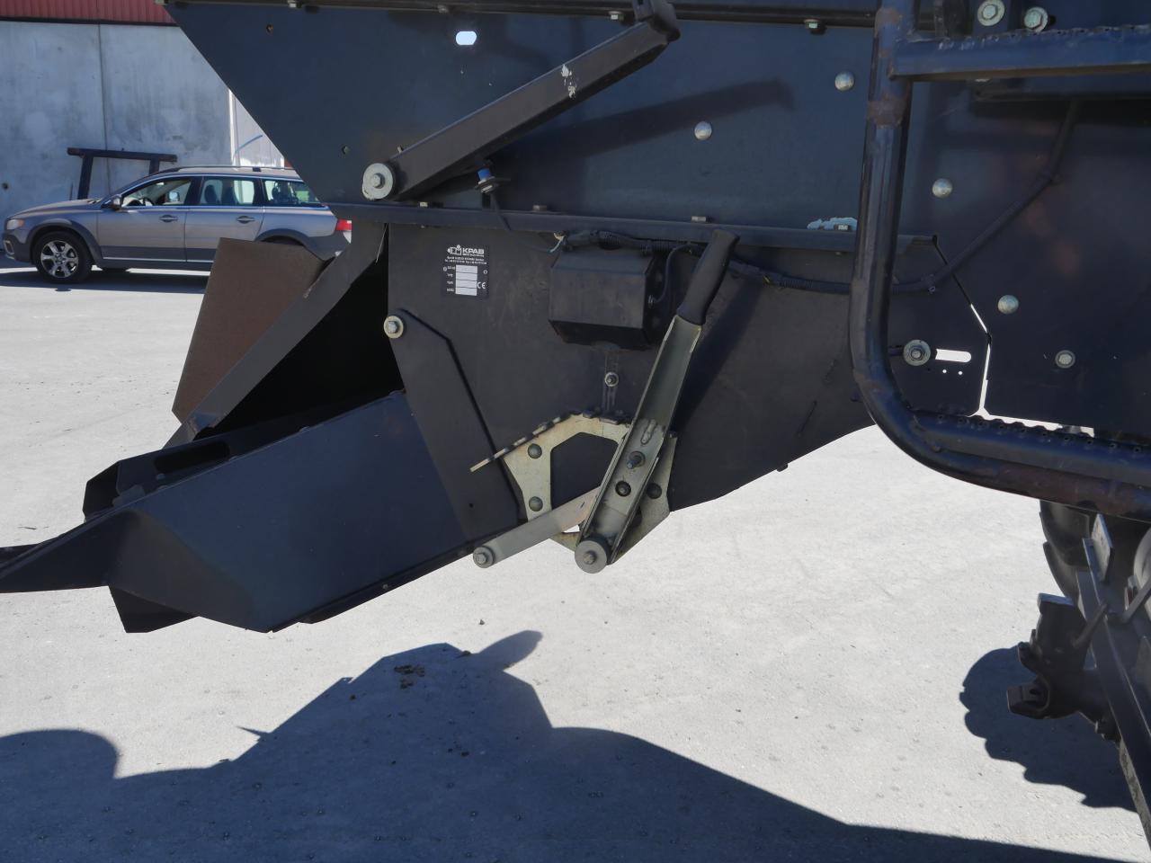 New Holland CX 880 + 9m Schneidwerk Rear