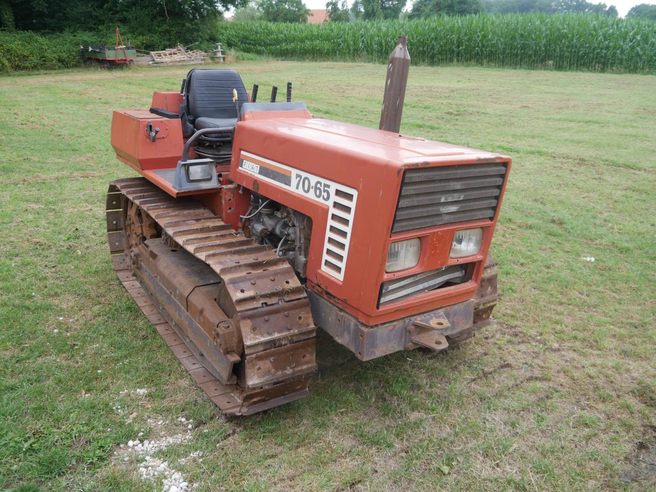 Fiat 70-65 Raupe Front