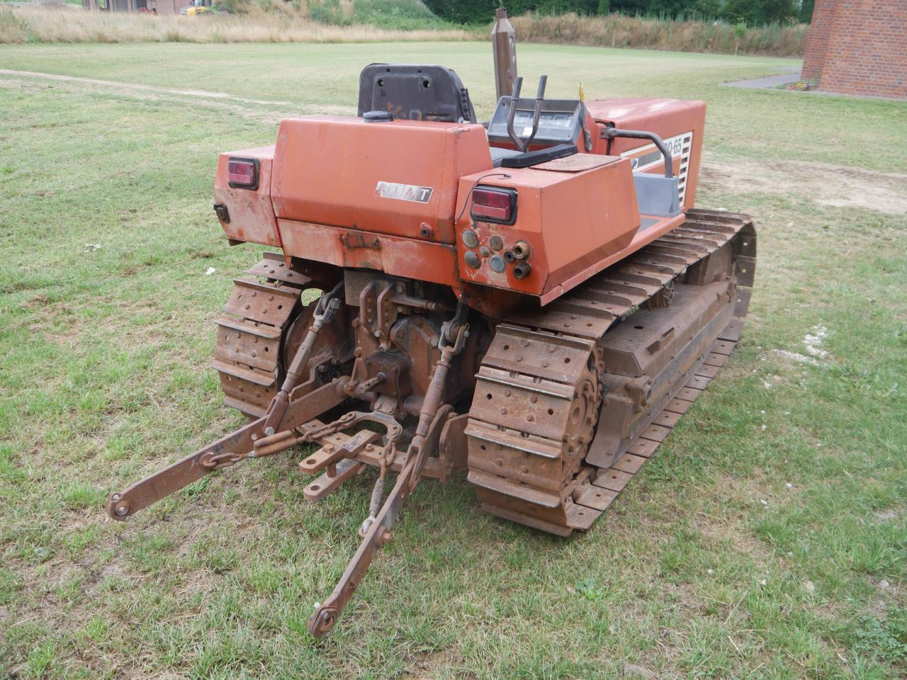 Fiat 70-65 Raupe Above