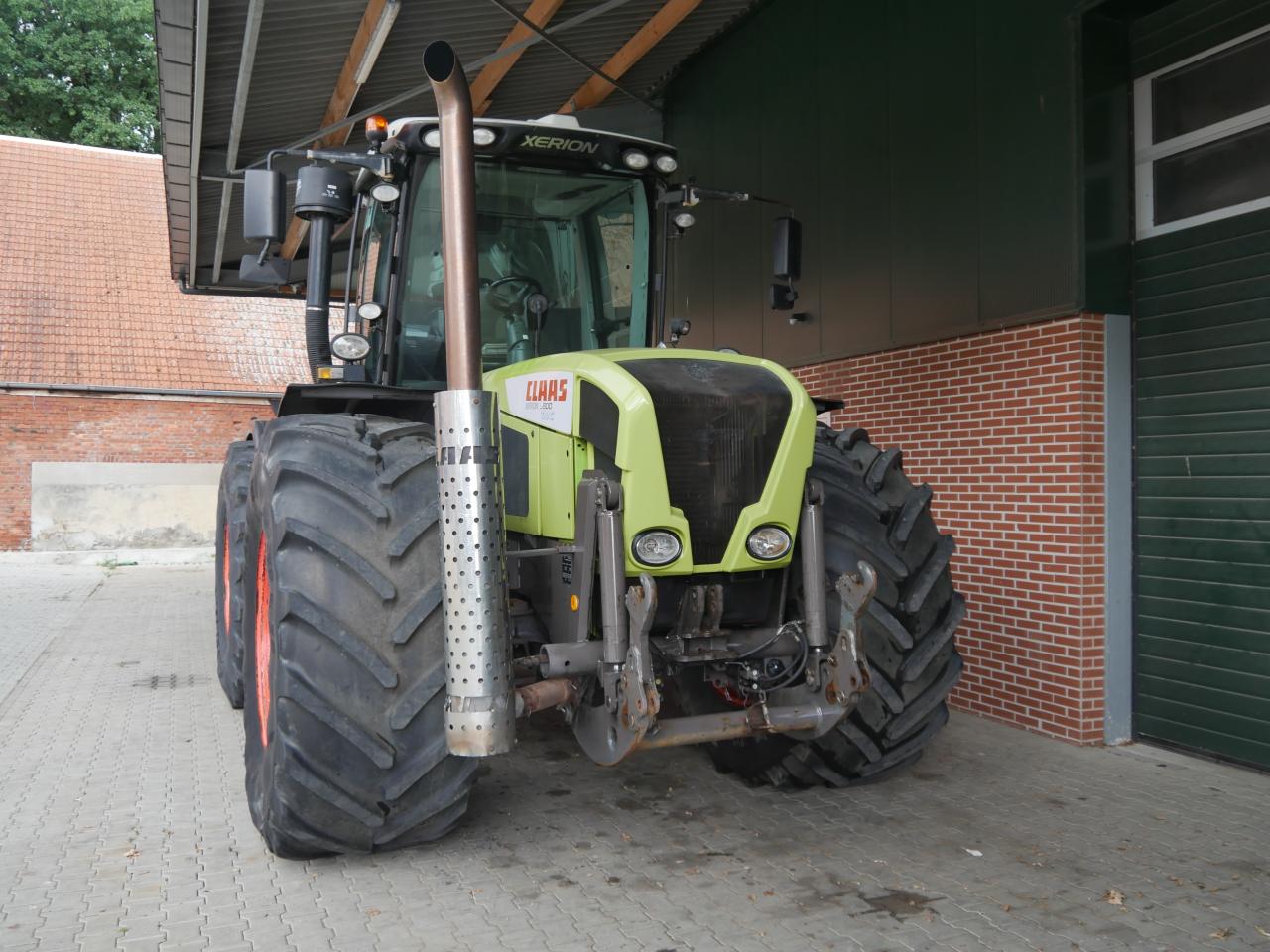 CLAAS Xerion 3800 Trac Front