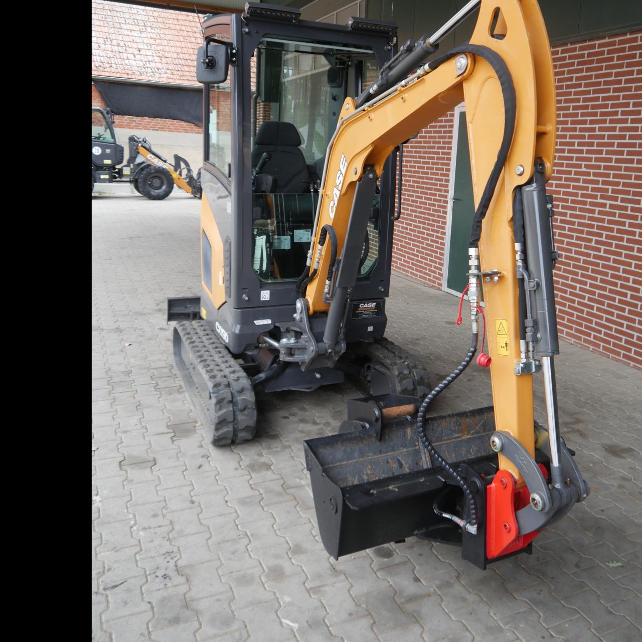 Case CX19D nur 150 Std. Front