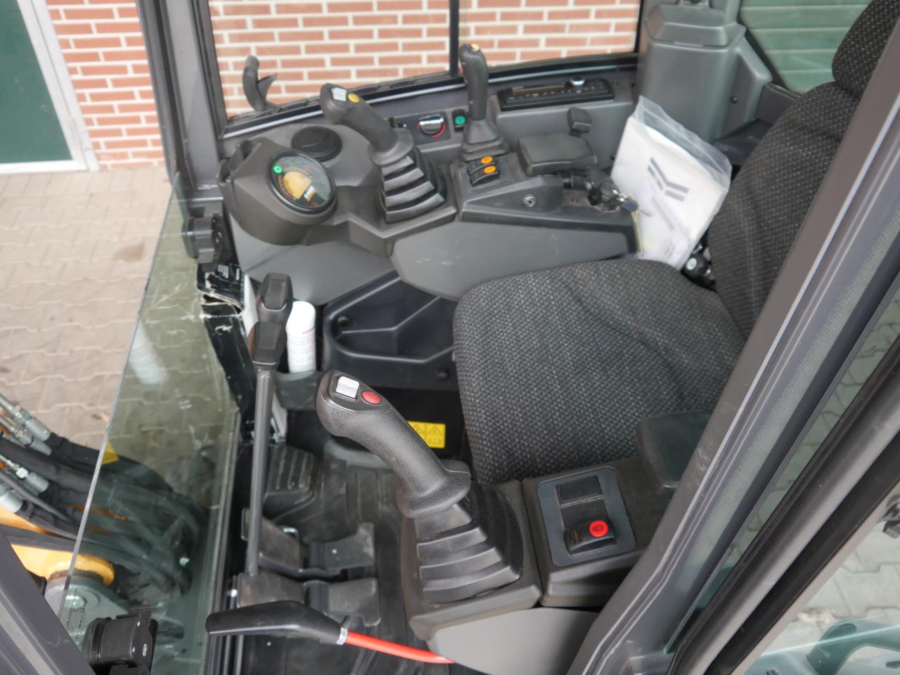 Case CX19D nur 150 Std. Rear