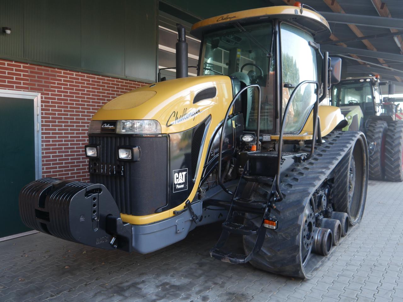 Challenger MT 765 B Rear