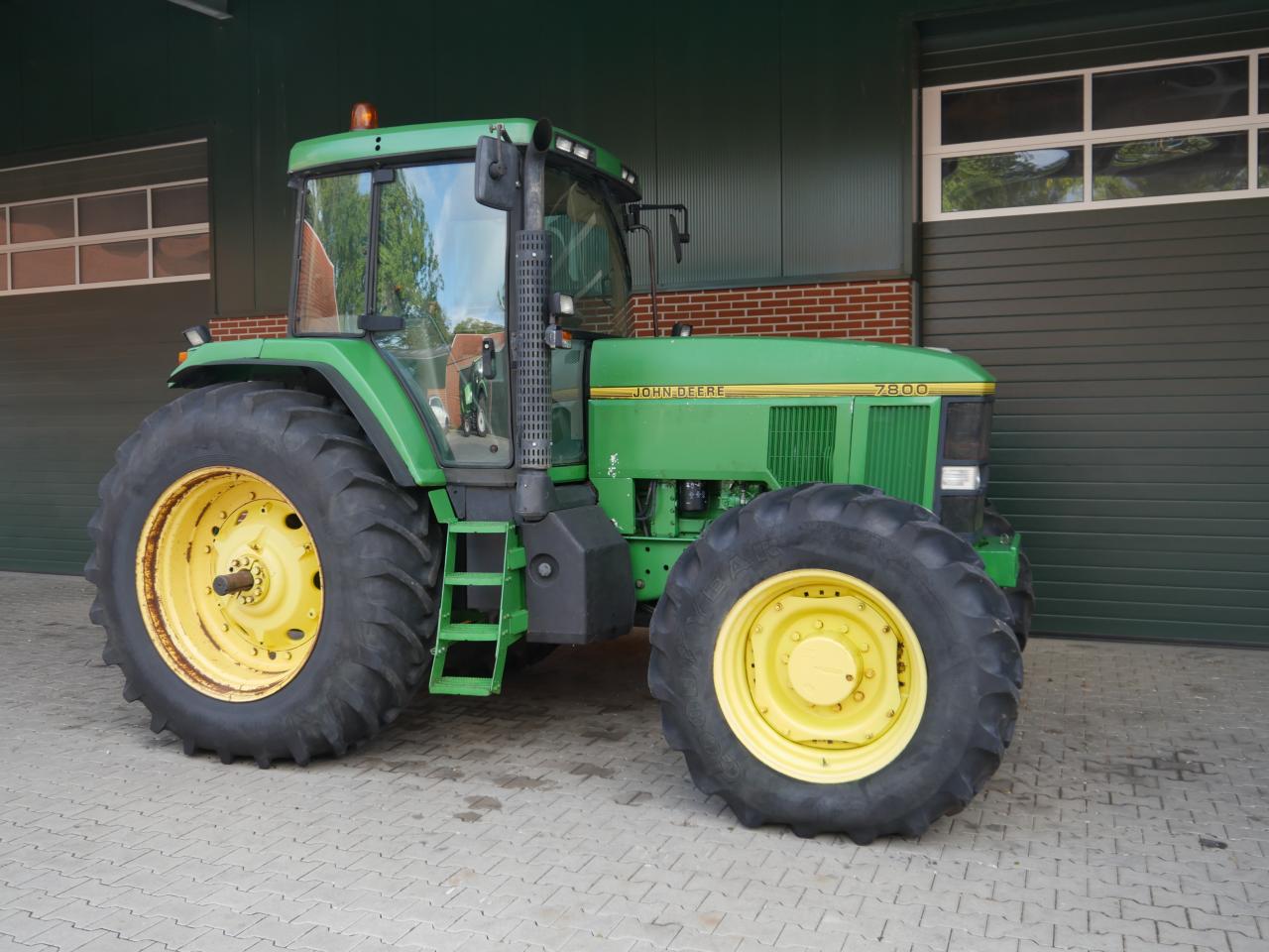 John Deere 7800