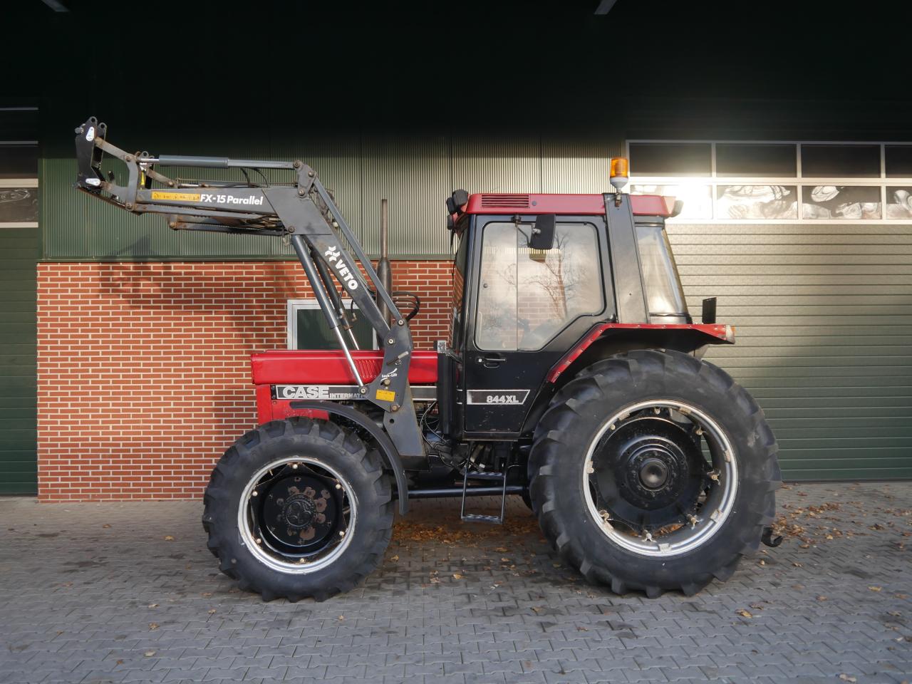 Case 844 XL mit Frontlader nur 5150 Std. Right