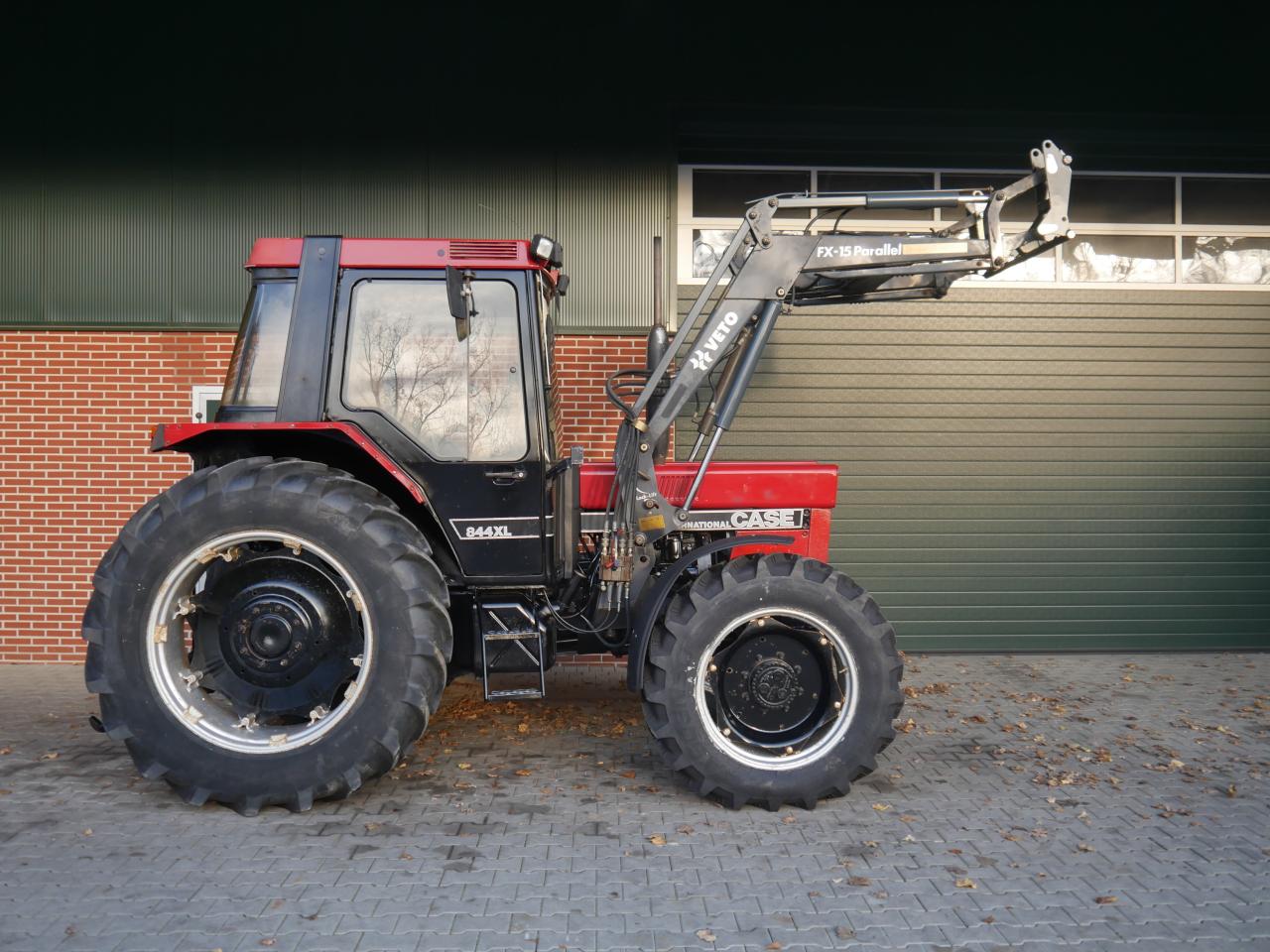 Case 844 XL mit Frontlader nur 5150 Std. Left