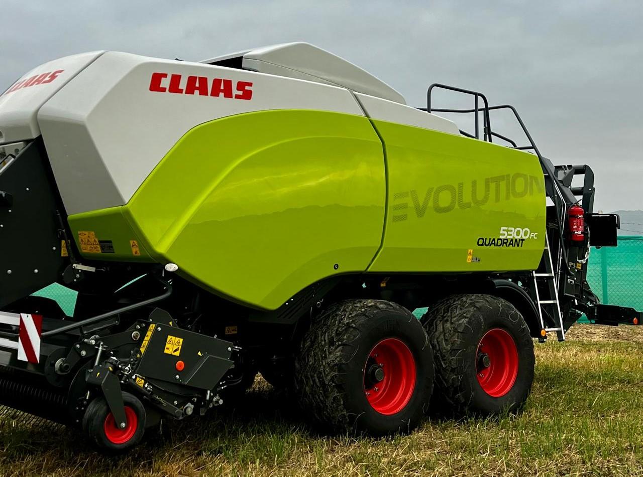 CLAAS QUADRANT 5300 EVOLUTION FC
