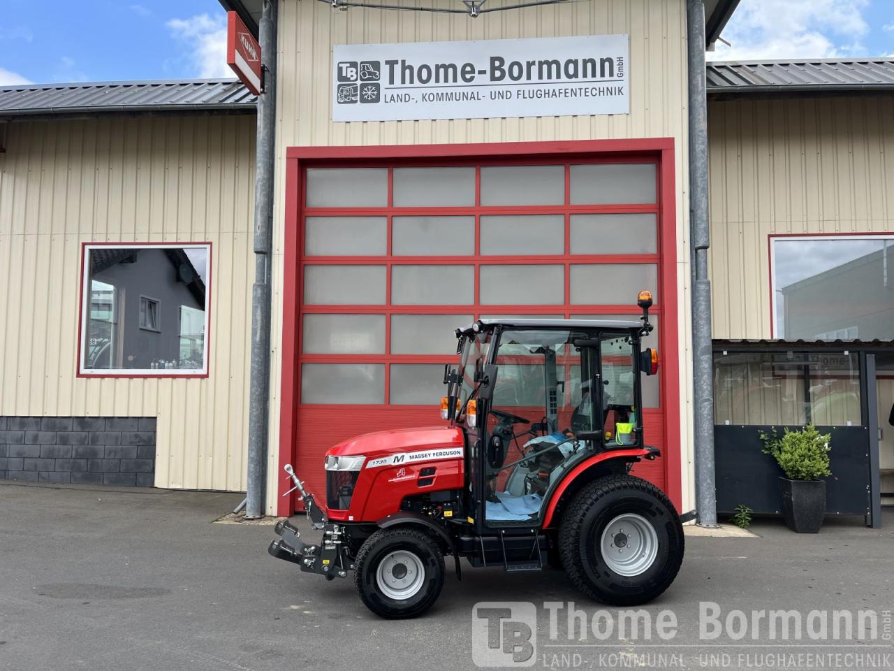 Massey Ferguson MF 1735 M HC