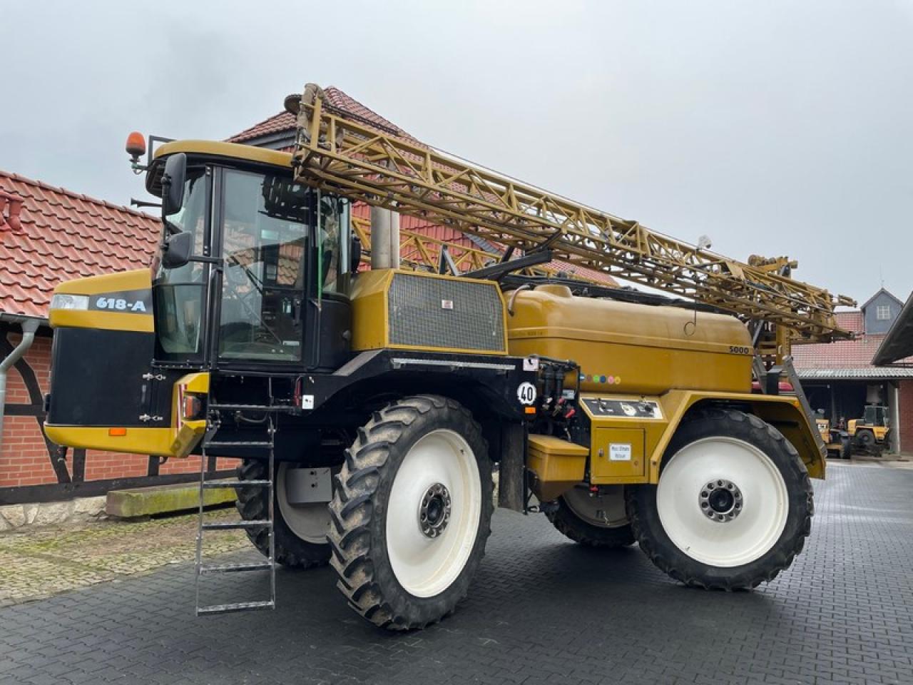 Challenger ROGATOR 618