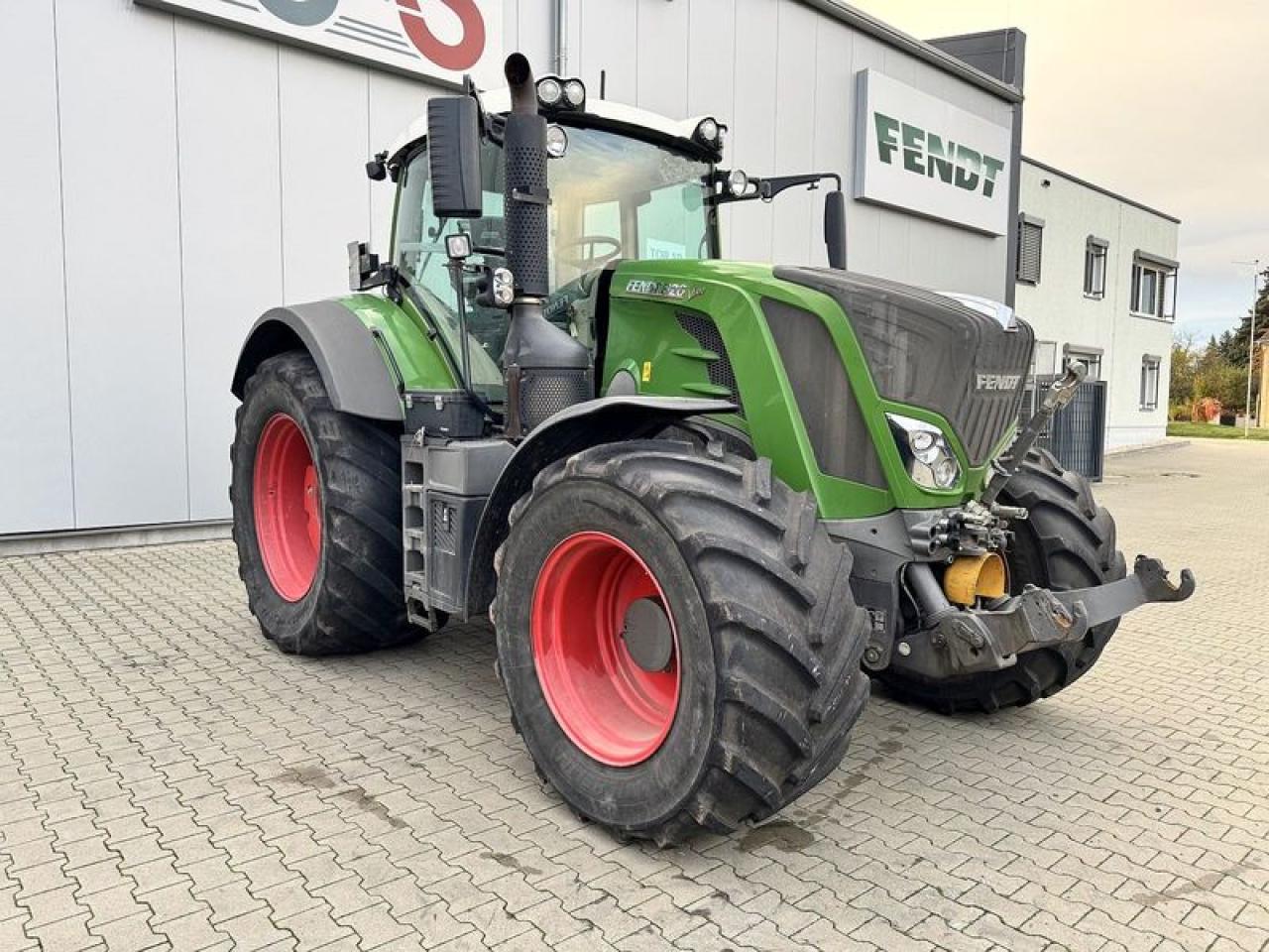 FENDT 826 S4 PROFI+