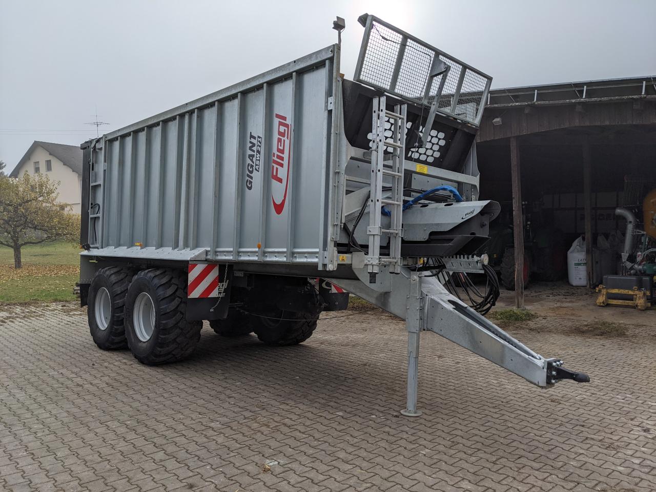 Fliegl Gigant ASW 271