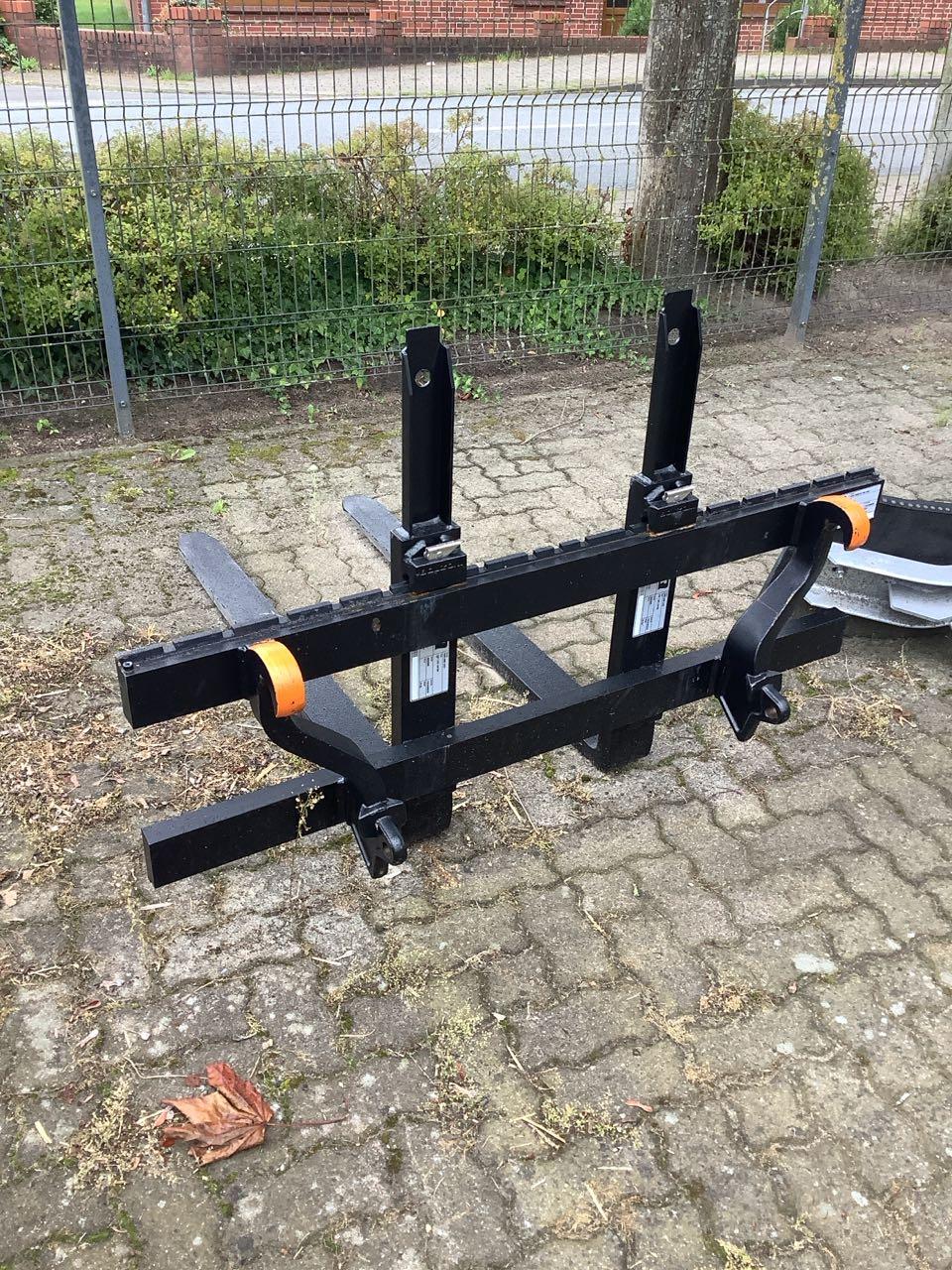 ALÖ / Quicke Palettengagel ( Fork Frame M 1400 Euro )