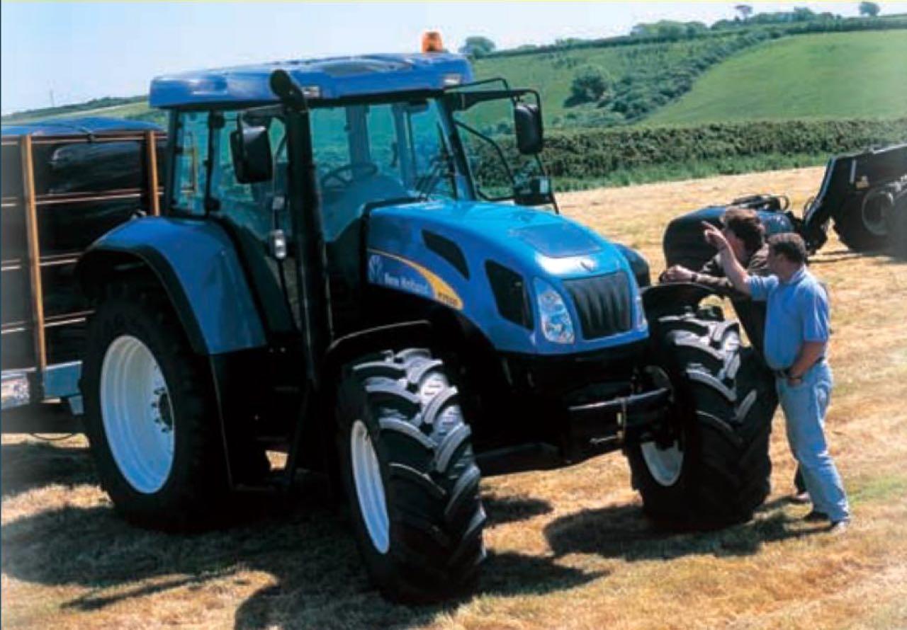 New Holland T 7530 (467) Front